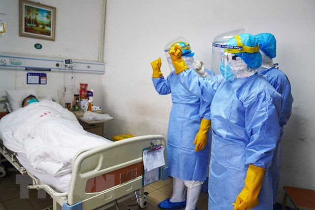 Dich nCoV: So ca tu vong tai Trung Quoc da len toi 304 nguoi hinh anh 1