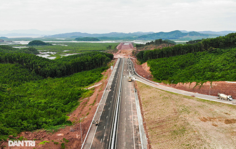 Toàn cảnh cao tốc Vân Đồn – Móng Cái hơn 11 nghìn tỷ đồng đang hình thành - 14