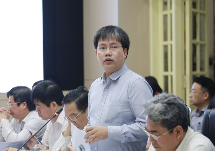 Miền Bắc và miền Trung đang trong tình thế thiên tai nguy hiểm - 1