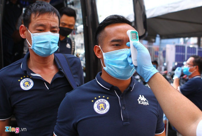 Bui Tien Dung mac loi, CLB TP.HCM mat sieu cup vao tay CLB Ha Noi hinh anh 7 1_zing_8_.jpg