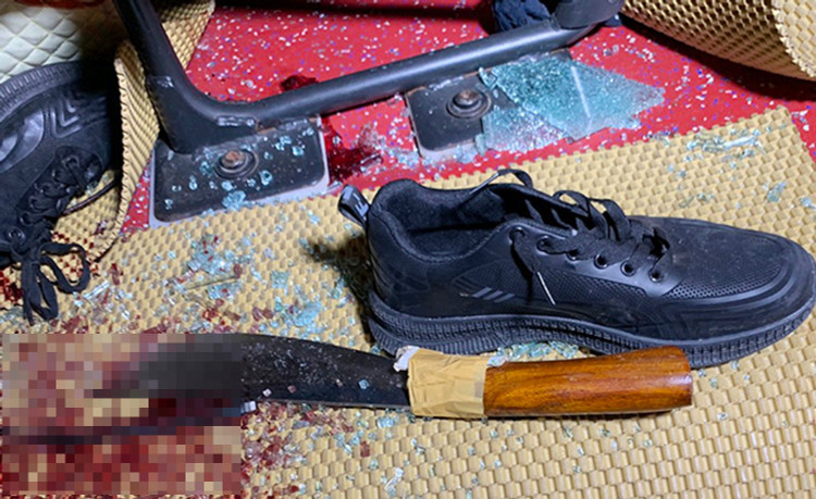 Bi truy sat sau tiec cuoi anh 2