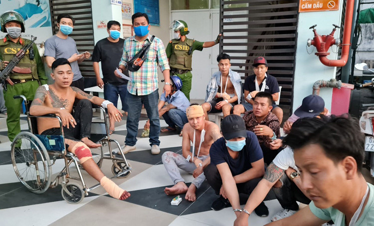 Bi truy sat sau tiec cuoi anh 3