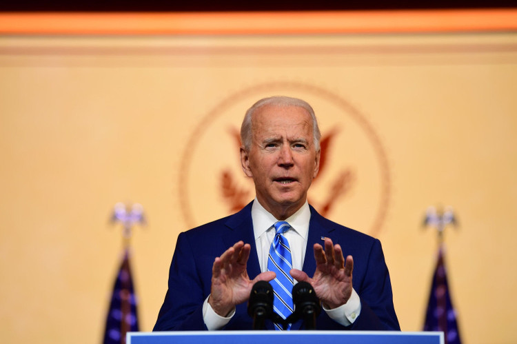 Thong diep trai nguoc cua Trump va Biden anh 1