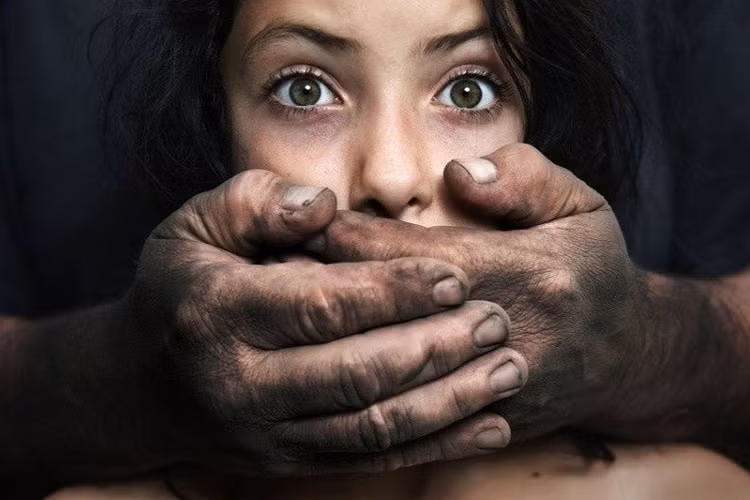 Clip phu nu de tre so vung nhay cam anh 1