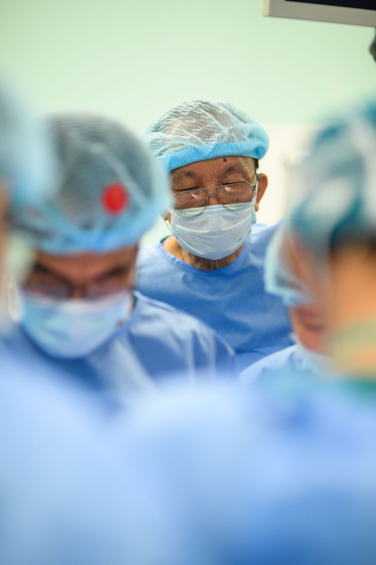 GS Dong A nhan dinh song Nhi anh 3