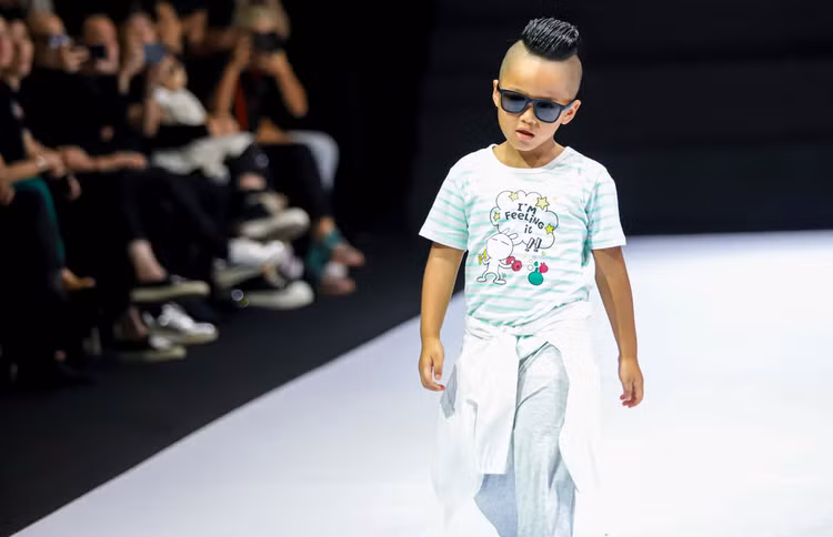 mau nhi bieu dien thoi trang anh 19