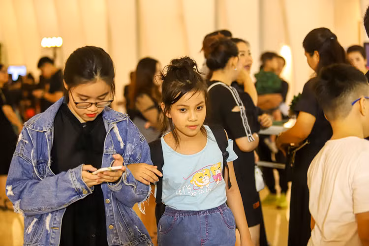 mau nhi bieu dien thoi trang anh 38