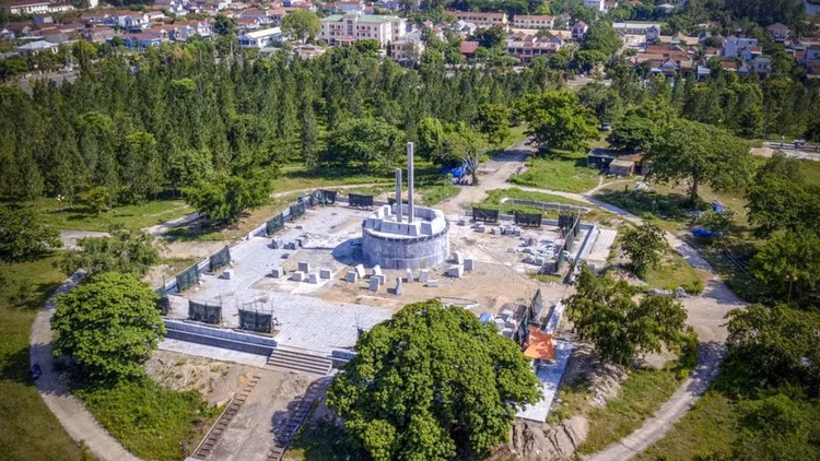 Tuong dai tien ty huyen ngheo anh 1