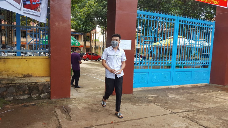 Đề Toán thi tốt nghiệp THPT: Vừa sức thí sinh nhưng để điểm 10 không dễ - 1