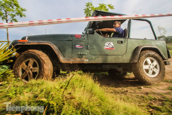 Cận cảnh đường đua xe địa hình đầu tiên ở Hà Nội - ảnh 10