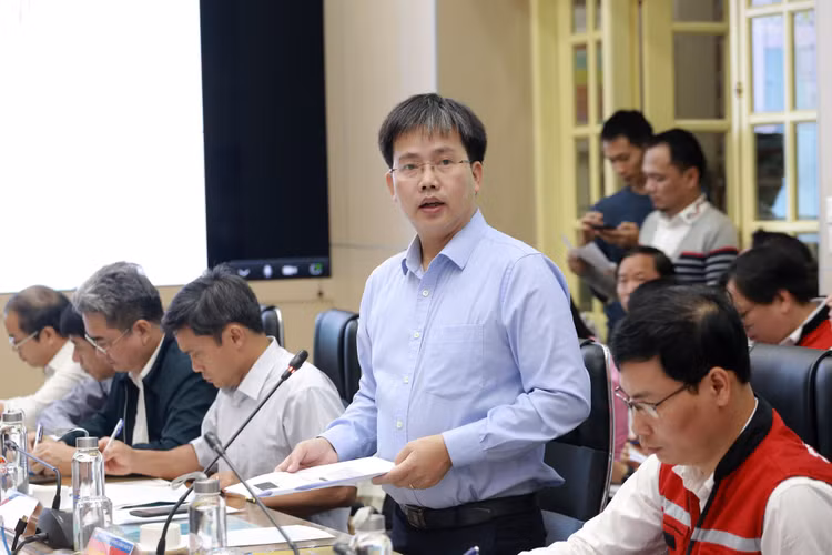 Bão số 12 gây mưa rất to, 3 ngày nữa lại có bão số 13 - 1