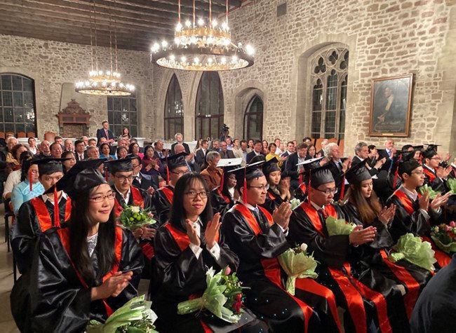 Các sinh viên y khoa Việt Nam dự lễ tốt nghiệp tại Đức - Ảnh: Trường ĐH Y khoa Phạm Ngọc Thạch TPHCM cung cấp.