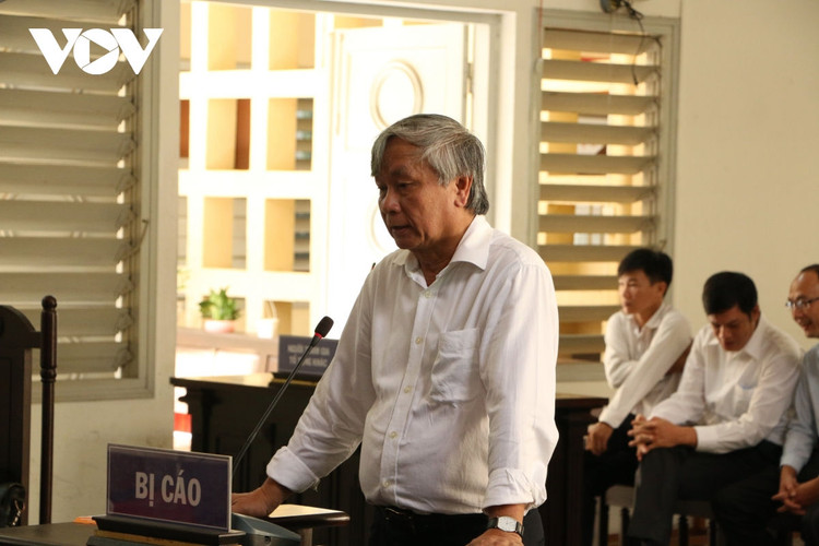 Nguyên Giám đốc Sở Y tế Long An bị tuyên phạt 3 năm tù ảnh 1