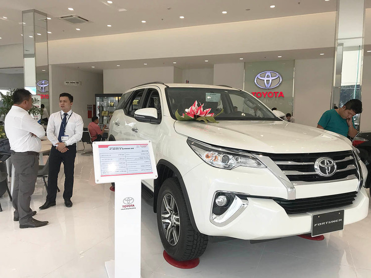Fortuner tại một đại lý Toyota ở quận Bình Thạnh, TP HCM. 