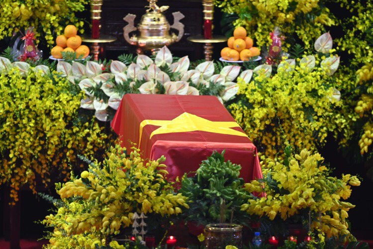 le vieng nguyen Tong bi thu Le Kha Phieu anh 2