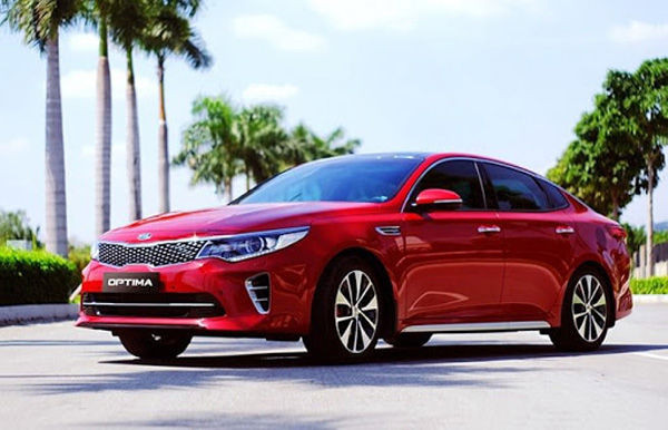 Giá xe ô tô hôm nay 30/12: Kia Optima thấp nhất ở mức 759 triệu đồng ảnh 1