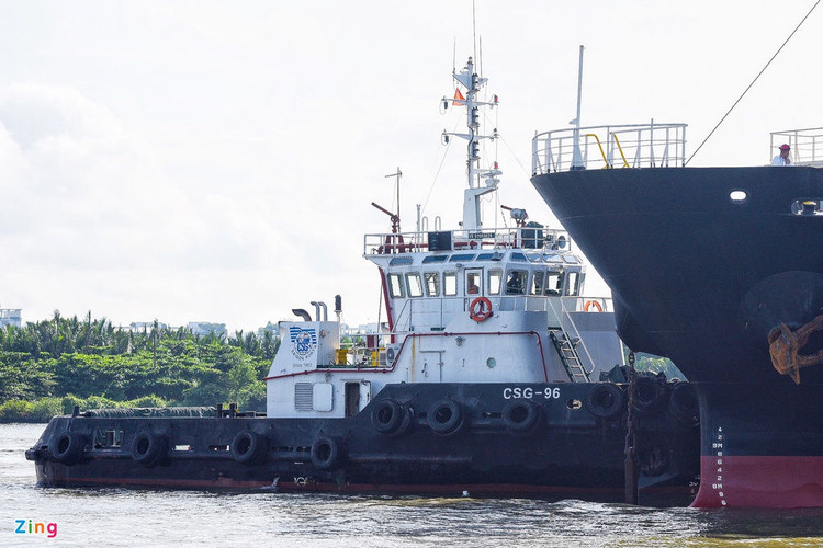 tau metro cap cang o TP.HCM anh 2