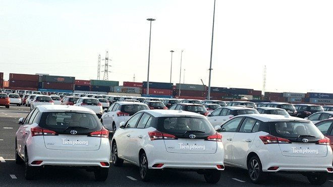 Xe ô tô nhập khẩu về Việt Nam chủ yếu qua các cửa khẩu, cảng biển TP.HCM và Hải Phòng