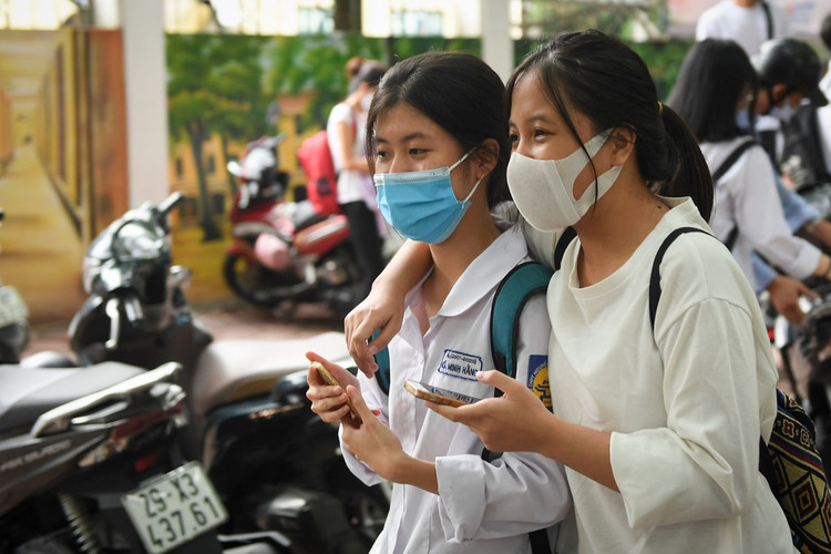 Bày tỏ về trân trọng cuộc sống, thí sinh khen đề Văn hay - 2