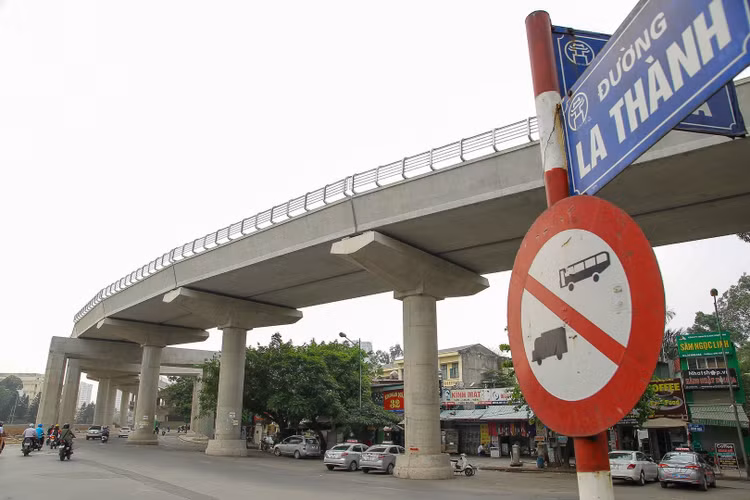 Người tố cáo sai phạm đường sắt: Tôi hiểu rất rõ việc đấu tranh-tránh đâu - 2