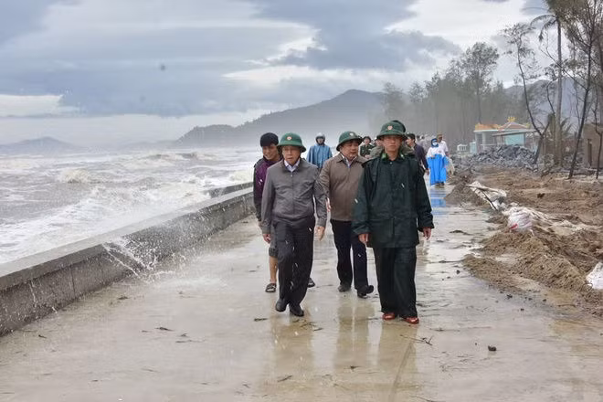 bão Vamco đổ bộ vào miền Trung ảnh 52 bao Vamco do bo vao mien Trung anh 52