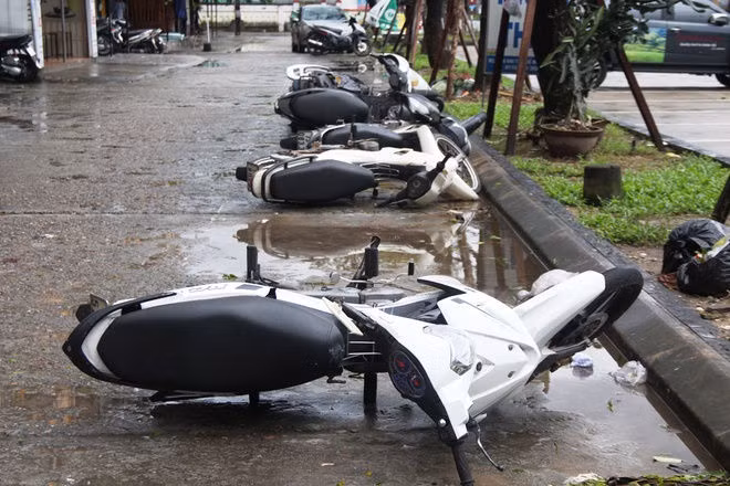 bão Vamco đổ bộ vào miền Trung ảnh 14 bao Vamco do bo vao mien Trung anh 14