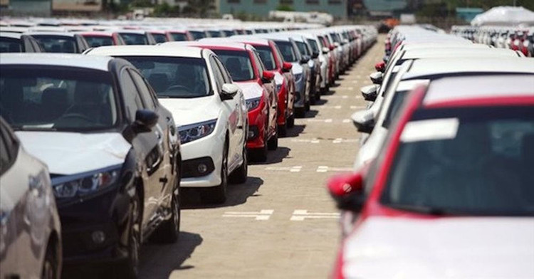 Nhiều DN vẫn còn xe sản xuất từ năm 2019, 2018 đến nay vẫn chưa tiêu thụ hết.