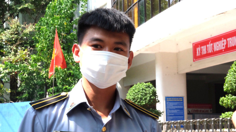 “Niềm tin cho ta sức mạnh” vào đề Ngữ văn, thí sinh phấn khởi sau môn đầu - 4