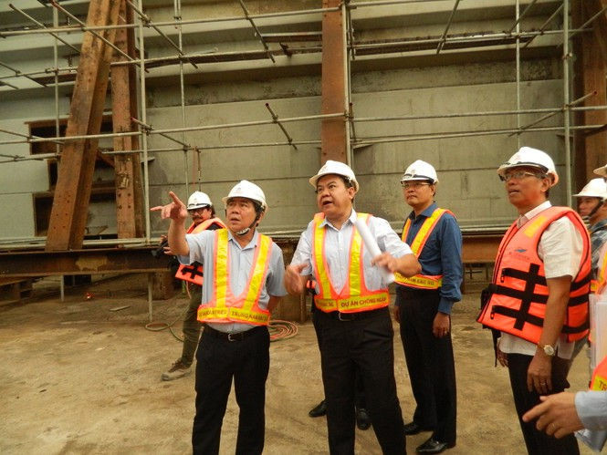 Chủ tịch UBND TPHCM: ‘Làm cảng ‘chui’ giữa sông Sài Gòn là không thể chấp nhận… - ảnh 1