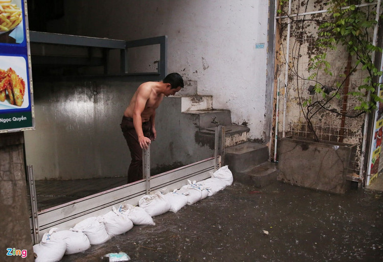 mua lon o Ha Noi gay ngap anh 14