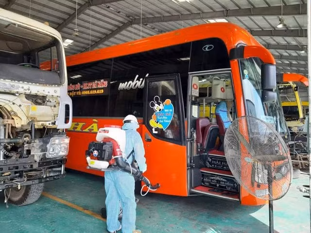 Cô gái trở về từ vùng dịch Hàn Quốc có dấu hiệu sốt, cách ly thêm 16 người - 4