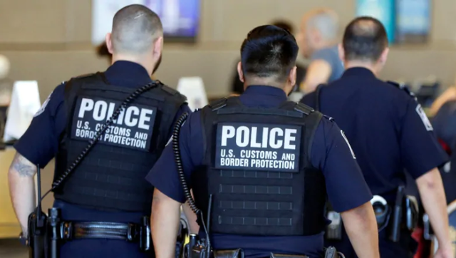 Mỹ từng phát hiện công dân Trung Quốc mang lọ nghi chứa virus SARS, MERS - 1