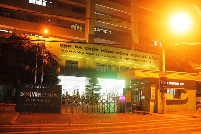 Đà Nẵng: Xúc động thời khắc dỡ lệnh phong tỏa BV Chỉnh hình và phục hồi chức năng - Ảnh 10.