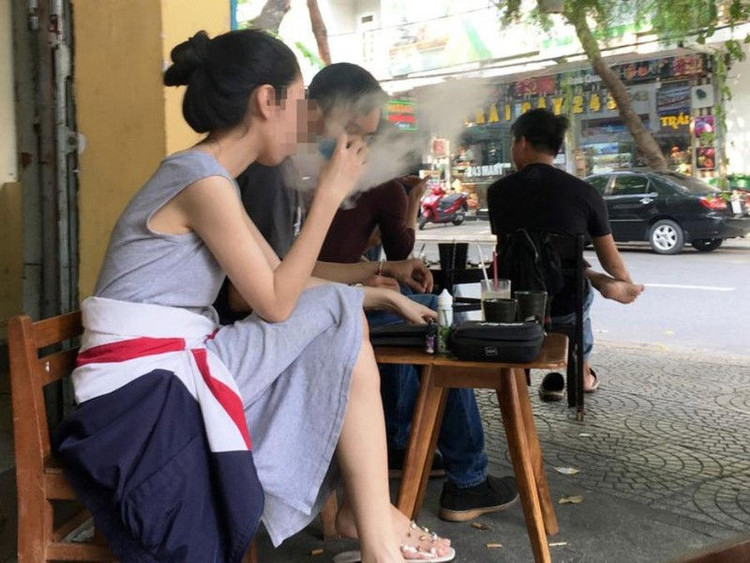 Đề xuất cấm thuốc lá điện tử, thuốc lá nung nóng tại Việt Nam - ảnh 1