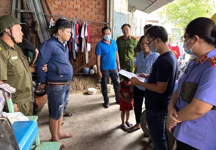 Đối tượng đánh dã man nữ sinh sau va chạm giao thông từng lĩnh án 8 năm tù - 5