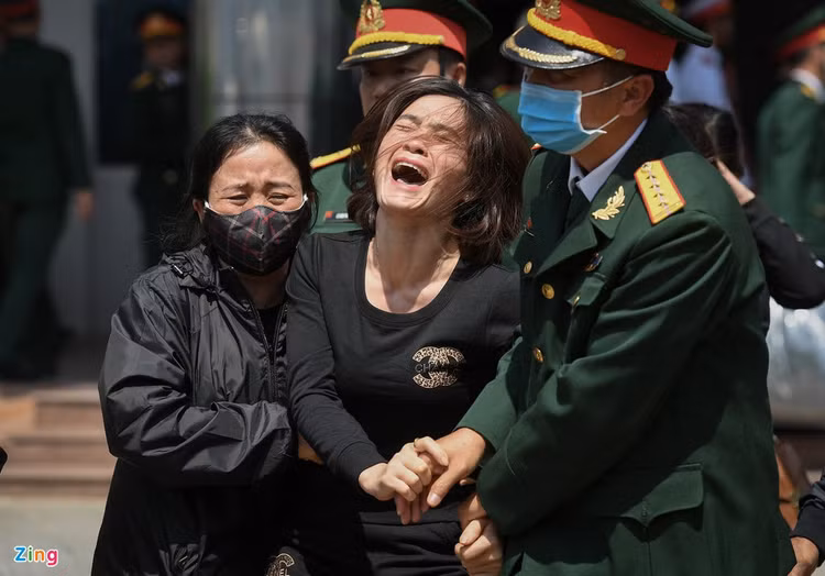 tang le cua 22 can bo chien si doan 337 anh 18