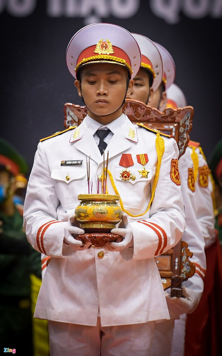 tang le cua 22 can bo chien si doan 337 anh 17