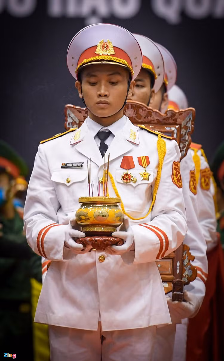 tang le cua 22 can bo chien si doan 337 anh 17