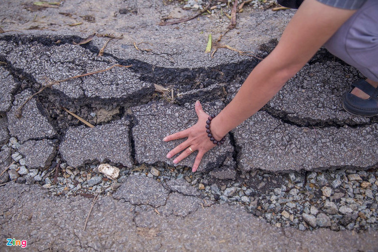 Quoc lo 49B hu hong nghiem trong anh 9