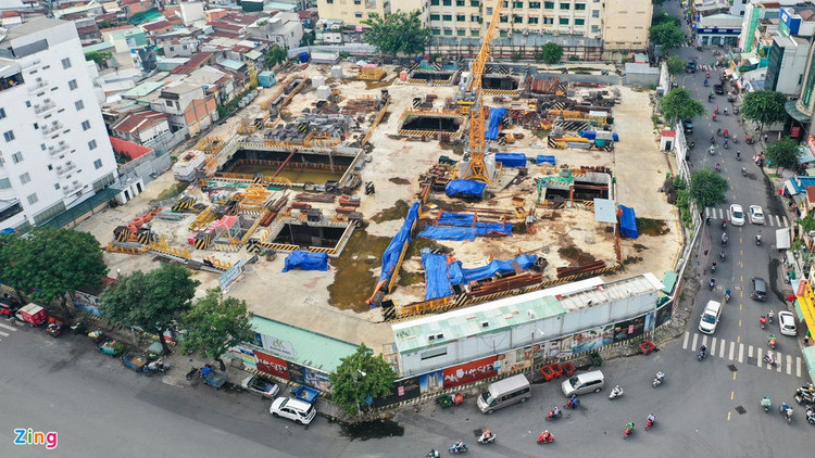 nhung lo dat vang trong tay Alpha King anh 2