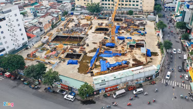 nhung lo dat vang trong tay Alpha King anh 2