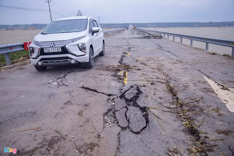 Quoc lo 49B hu hong nghiem trong anh 3