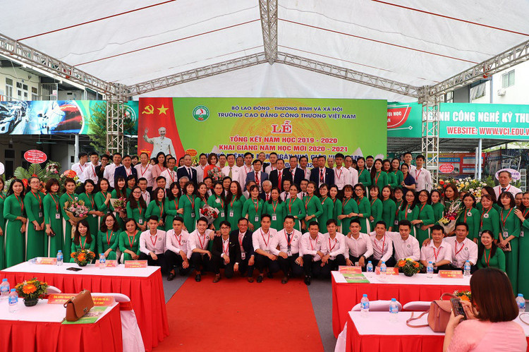 Trường CĐ Công thương Việt Nam: Cam kết "bắt tay" với nhiều doanh nghiệp tạo việc làm cho sinh viên ra trường - Ảnh 9.