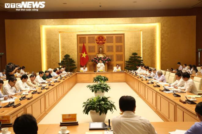 Tính toán tổ chức thi tốt nghiệp THPT trên máy tính từ năm 2025 - 1