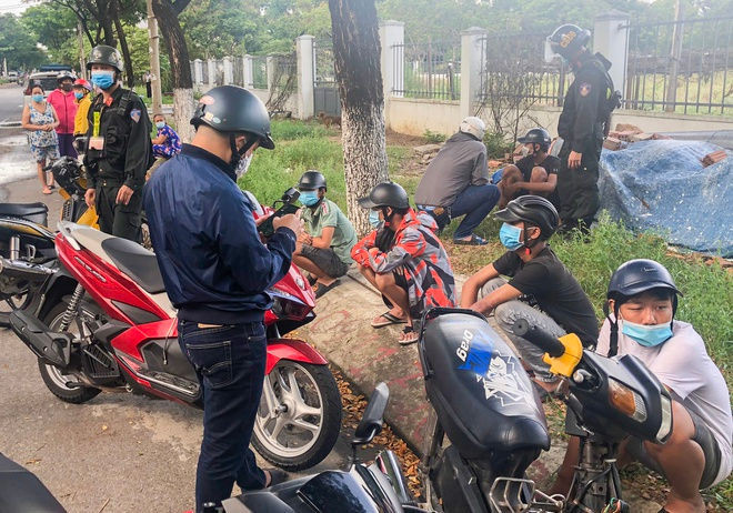 Canh sat no sung anh 1