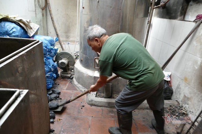 Làng sản xuất bánh chưng Hà Nội tất bật ngày cuối năm