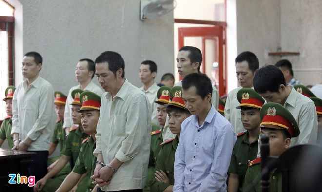 Sat hai co gai giao ga anh 2