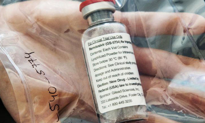 &nbsp;Remdesivir, thuốc chống Ebola, được sử dụng để điều trị cho bệnh nhân Covid-19. Ảnh: AFP.