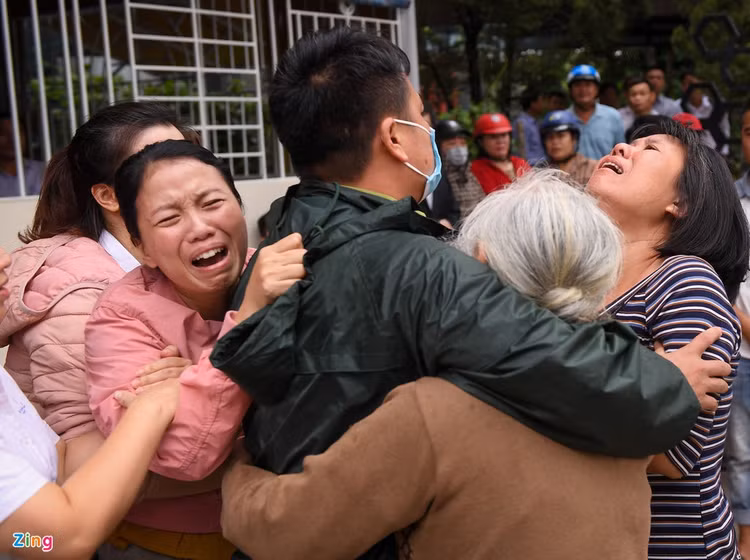 Dua thi the nan nhan vu sat lo ve TP Dong Ha anh 7