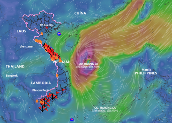 Đang ngập tứ bề, miền Trung lại sắp đón bão có cường độ kinh khủng? - ảnh 1